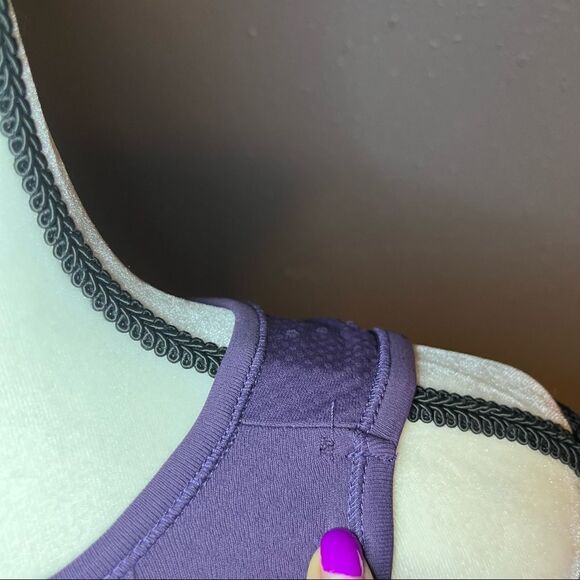 Athleta Foothill Tank - Picture 10 of 11